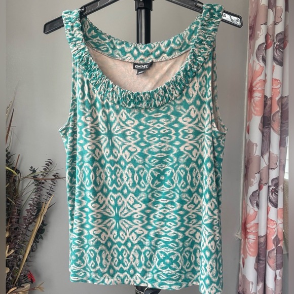 Dkny Tops - DKNY Green Tan Ikat Geometric Ruffle Neck Sleeveless Tank Top XL